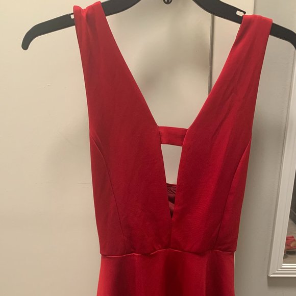 Sexy Red Dress - Picture 1 of 3